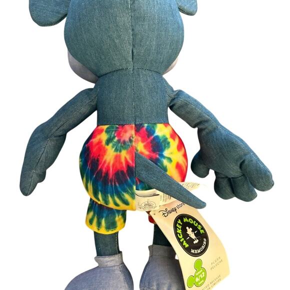 Disney Mickey Mouse Memories June Limited Release Plush limited edition NWT - Picture 3 of 8